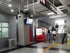 -梨园(地铁站)