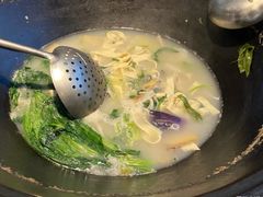 -陈大锅·岳阳鱼馆·地道岳阳菜(美食街店)