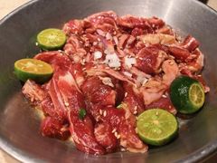 -蚂蚁洞·烤肉大营地(上海静安大悦城店)
