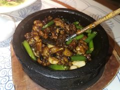 石锅杭椒牛蛙-桂满陇-西湖船宴(西单大悦城店)