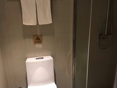 -宜必思·尚品酒店(长沙火车站地铁站店)