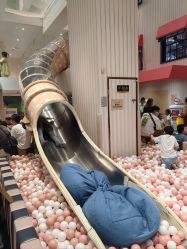 -奈尔宝·儿童乐园·亲子餐厅(华采天地店)