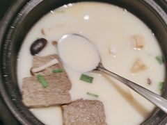 砂锅自制黑豆腐-富淳饭店(陆家嘴保利广场店)