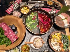 -三出山火锅(南京万象天地店)