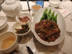 芥兰沙茶牛肉-潮州府·潮菜·砂锅粥(徐家汇店)