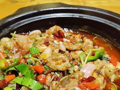 -老滇山寨•云南特色菜•地方菜•民族风情歌舞表演(金碧店)