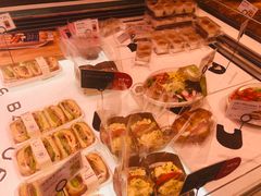 -巴黎贝甜(大宁国际商业广场店)