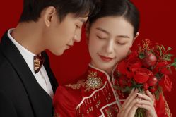 -上花轿婚纱摄影