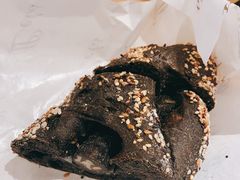 墨鱼籽面包-Let's Taipei 非常烘焙(太古里店)
