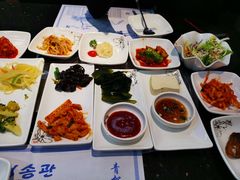 小菜-青松馆韩国料理(香港中路佳世客店)