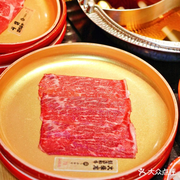 冬天就是要来吃热气腾腾的寿喜锅!