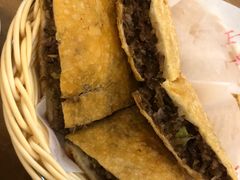 牛肉盒子-方中山胡辣汤(西安高新区店)