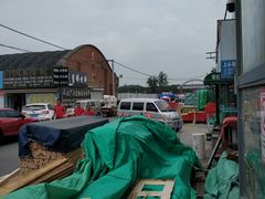 -大商机场前石材建材家具大市场