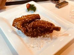 烤乳鸽-利苑酒家(华熙国际店)