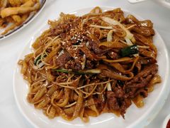 港式干炒牛河-渔文乐·海鲜大排档(千灯湖店)