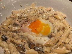 -玛格萝妮比萨屋(四平店)