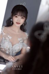 -艾米丽婚纱礼服