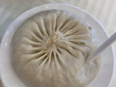 蟹黄汤包-怡园饭店-餐厅(四望亭店)