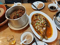 武昌鱼-董厨煨汤馆(车站路店)