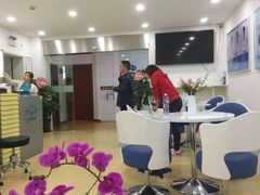 -上海大学附属上海和平眼科医院