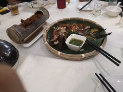 傣家香茅草烤罗非鱼-云腾食府·云南菜