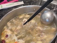 -一席地·本地鸡窝·杭帮鸡火锅(萧山银隆百货店)