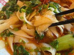 -顺溜·手工刀削面·黑金店(铜锣湾店)