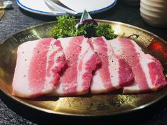 精选黑猪五花肉-嘿嘟嘟·肋条烧肉放题(爱融荟城店)