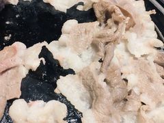 精品牛五花-唯成•韩国炭火烤肉 유성고기