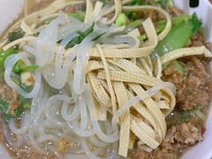 三鲜米线-老字号杨坡红油米线腊汁肉夹馍(东四道巷店)