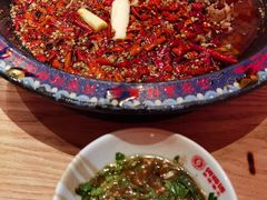 -何师傅美蛙鱼头(汉街店)