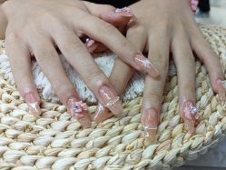 -瞧·享轻奢美甲美睫