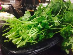 -重庆爽翻天老火锅(临平万达广场店)