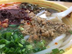 鸡牛对半米粉-吴佳拌米粉(川大店)