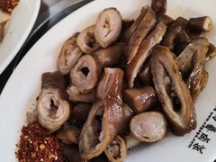 -老鼎万春卤菜(五代传承创始老店)