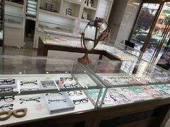 -明月眼镜(三坝店)