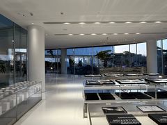 -罗红摄影艺术馆