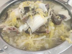 -老码头黑皮肘子锅包肉熏酱水饺(文政街店)