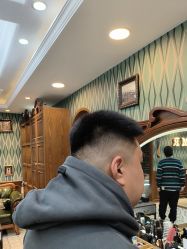 -男先生男士理发馆