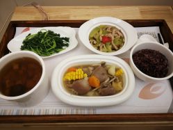 -莉泽月子中心(凯旋江景店)