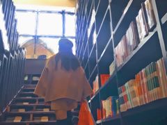 -钟书阁(松江泰晤士小镇店)