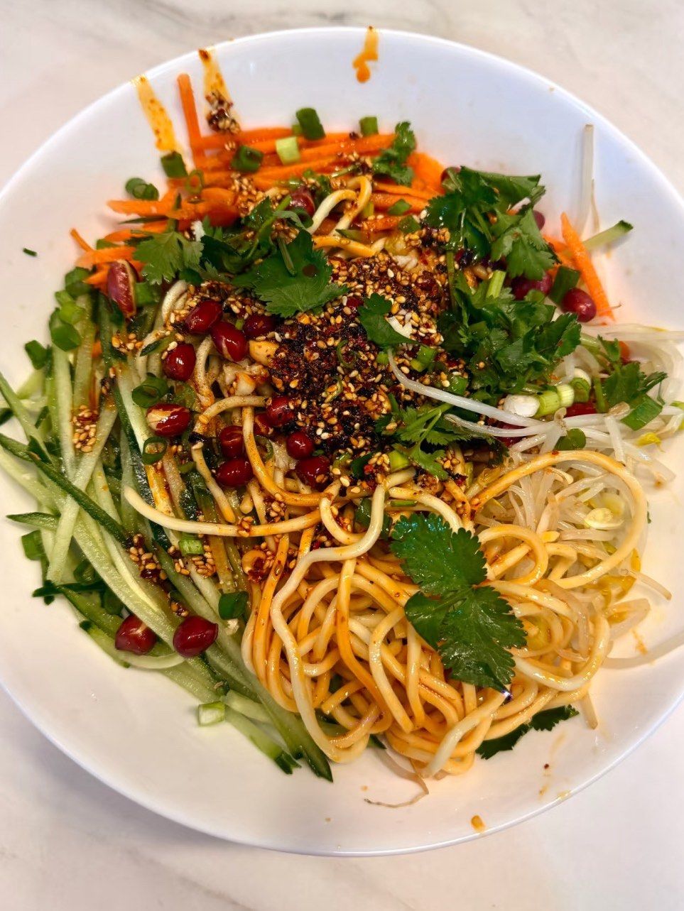 昨天炸的辣椒油超级香,拌凉菜完美!