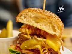 -HELLO 27 意面·沙拉·帕尼尼