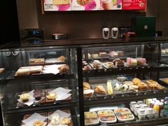 面包甜点陈列柜-星巴克(新达汇三林店)