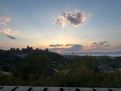 -七彩云南古滇温泉山庄