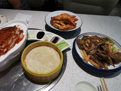 -三人行骨头王火锅(长寿店)