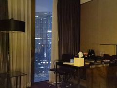 -广州天河希尔顿酒店