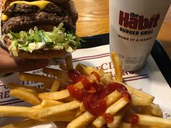 -The Habit Burger Grill 哈比特汉堡(复兴soho店)
