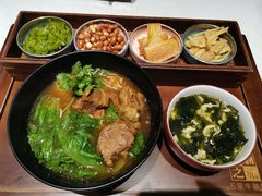 -牛腩之旅·牛腩牛杂煲(光启城美食城店)
