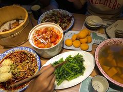 -临界音乐酒馆·小龙虾·江湖菜(华熙LIVE·鱼洞店)
